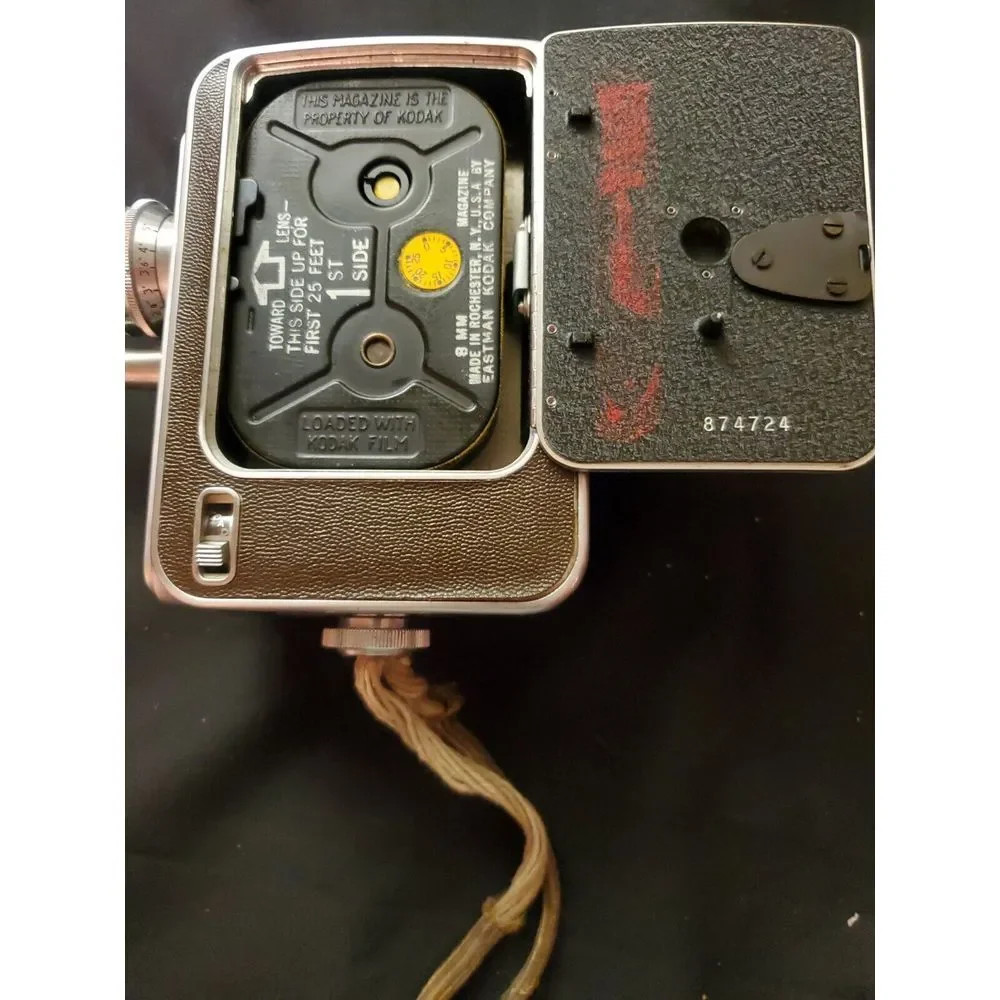 Vintage Bell &‎ Howell 8 MM Magazine Camera 172 Vintage Untested #022